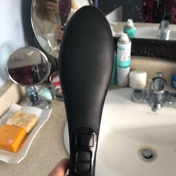 brush straightener - Picture 3 of 4